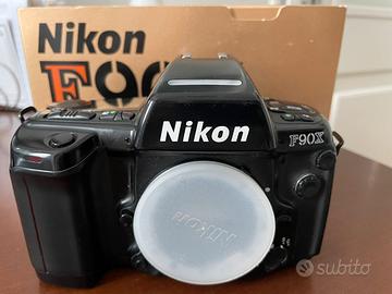 Nikon F90X fotocamera 35mm analogica rullino