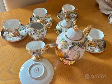 Servizio the Capodimonte