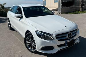 Mercedes c220-4 matic