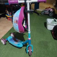 casco Frozen 2 + monopattino