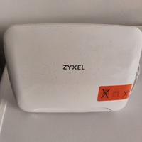 Modem Router 4G LTE Zyxel LTE3316-M604 con SIM