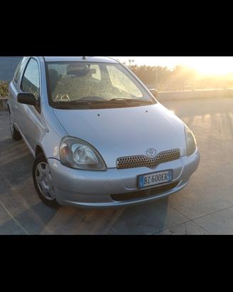 Toyota Yaris 1000benzina 