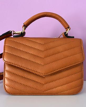 Borsa atracolla color cuoio