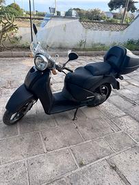 Scarabeo 200