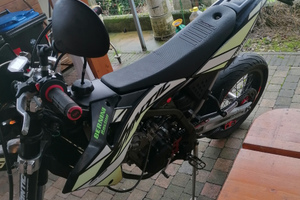 Fantic Motor motard 125