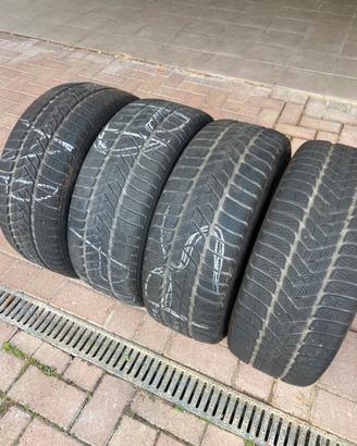 Gomme 245/45 r19 invenali Pirelli PZero come nuove