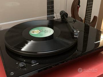 Giradischi Thorens TD 295 Mk4 nero lucido usato