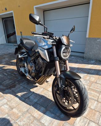 Honda CB 650 R