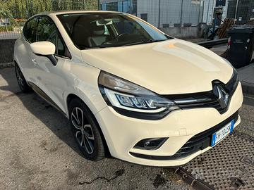 RENAULT CLIO NEOPATENTATO