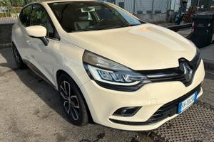 RENAULT CLIO NEOPATENTATO