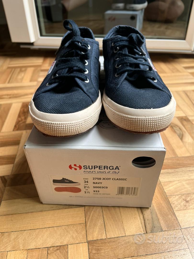 Superga store blu pois