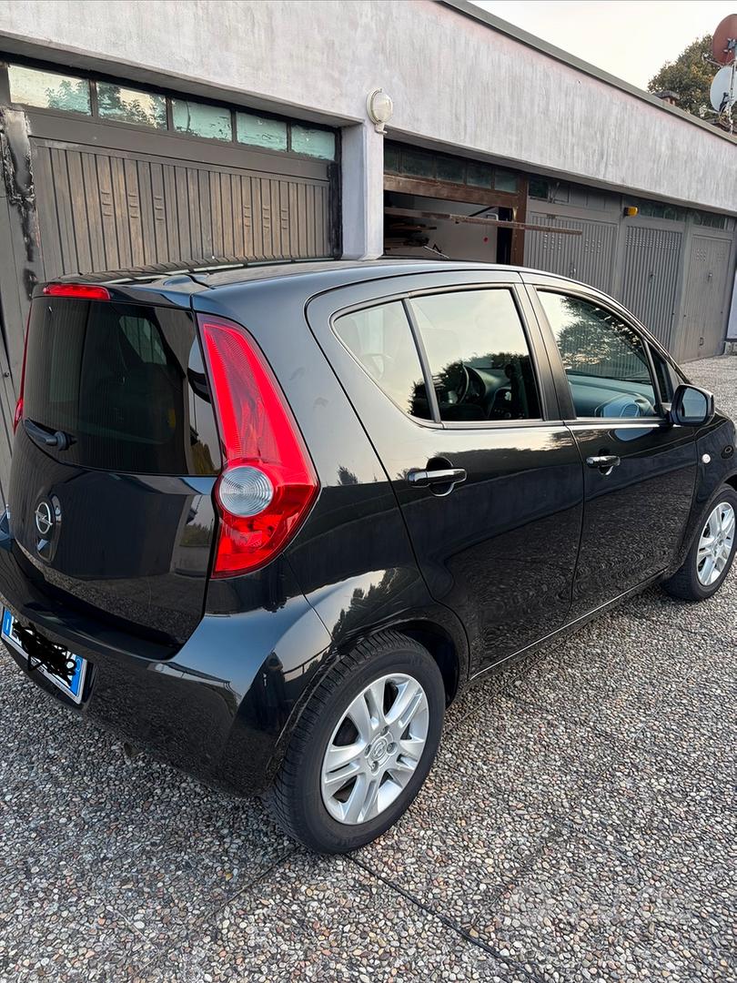 Opel Agila 2011 photo 3