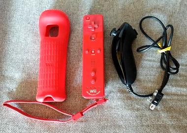 Nintendo Wii Remote Red +  Custodia Gommata