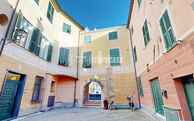 BILOCALE CON TERRAZZO E CANTINA NEL CENTRO DI FINA