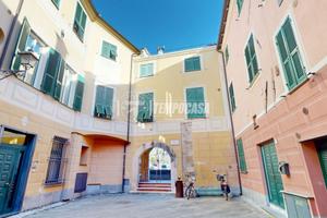 BILOCALE CON TERRAZZO E CANTINA NEL CENTRO DI FINA