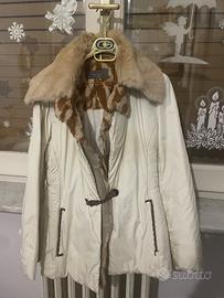 Giacca con collo di pelliccia eco