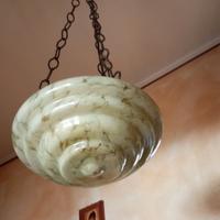 LAMPADA  A CATENA IN FERRO BATTUTO E VETRO MURANO