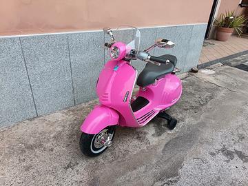 Vespa elettrica Rosa per bambini