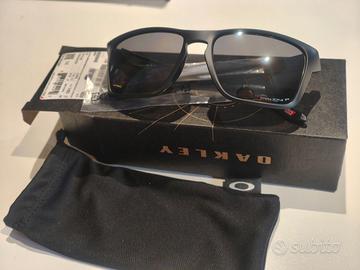 Occhiali da sole Oakley Sylas Matte black