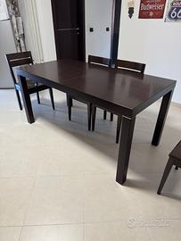 Tavolo allungabile con 6 sedie