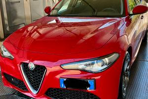 Alfa Romeo Giulia Sprint 160CV AT8