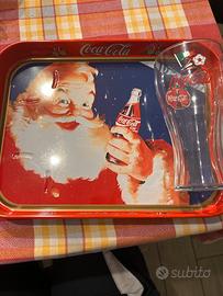 Vassoio e bicchiere Coca-Cola