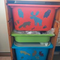 Mobiletto Ikea con contenitori 