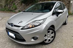 Ford Fiesta 1.2 82CV 3 porte Titanium