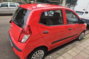 Macchina Hyundai i10 1ª serie