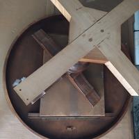 tavolo rotondo in legno 