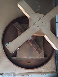 tavolo rotondo in legno 