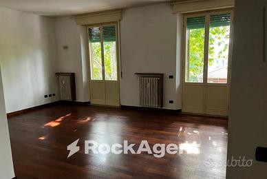 PARMA - CITTADELLA- APPARTAMENTO RISTRUTTURATO CON