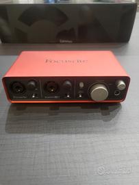 FOCUSRITE Scarlett 2i2 (2nd Gen)

