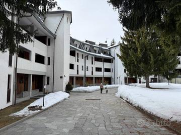 Raffinato appartamento con terrazzo e box a Bardon