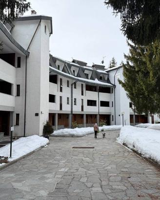 Raffinato appartamento con terrazzo e box a Bardon