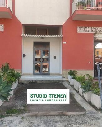 Villaggio Mosè Locale Commerciale Ampia Metratura
