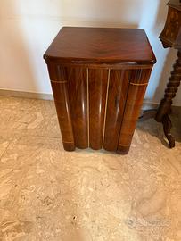 Macchina da cucire necchi