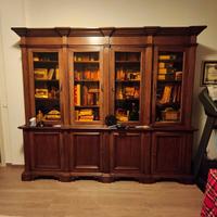 Vedo vetrina/armadio da studio con scrivania