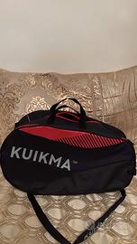 Borsa Padel Kuikma 500 nera e rossa capiente