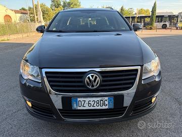 Volkswagen Passat 2.0 TDI . DSG Highline ful ful o