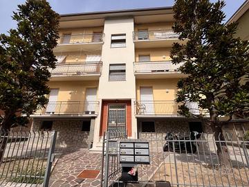 Appartamento di 132 m² con 5 locali e box auto a F