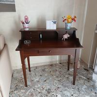 scrittoio arte povera