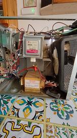 smembro pezzi microonde Whirlpool 