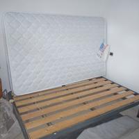 Materasso con rete in doghe 