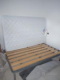 Materasso con rete in doghe 