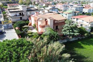 PORZIONE DI BIFAMILIARE A POLLENA TROCCHIA