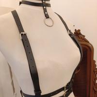 Set lingerie dark body completo imbracatura pelle