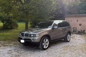Bmw x5 3.0 benzina 4x4 PERFETTA