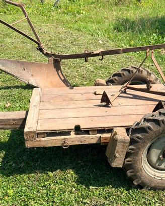 Carretto agricolo e attrezzi vintage