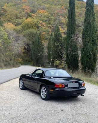 Mx5 NB  nera con Hardtop